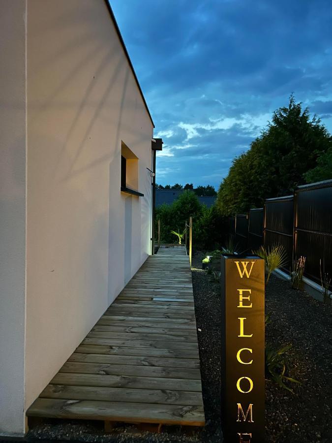 Studio & Spa La Discrete Saint-Évarzec Exteriör bild